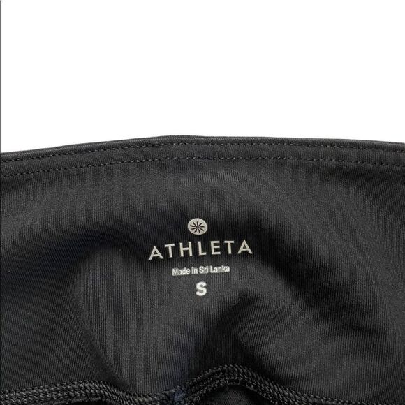 ATHLETA Quest Criss Cross Chaturanga Capri Black Size Small - Picture 6 of 8